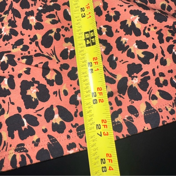 Torrid Leopard Floral Print Orange V Neck Tank Top size 0 (L 12) NWT - Picture 10 of 10
